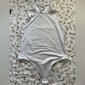 Smash+Tess Halter Bodysuit in White Size Small